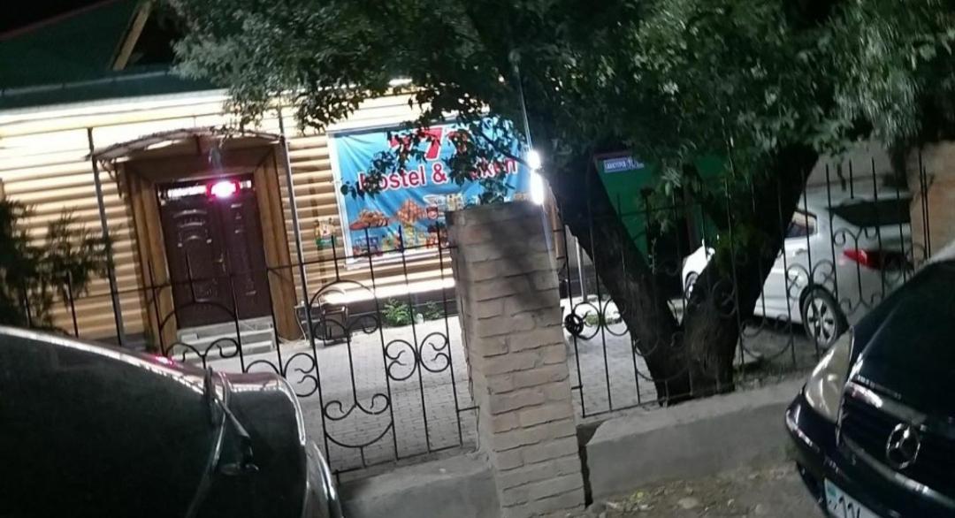 Guest House 777 Turkistan Ngoại thất bức ảnh